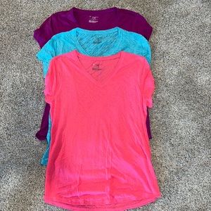 Lot of 3 Tek Gear DryTek Workout shirts Size Medium